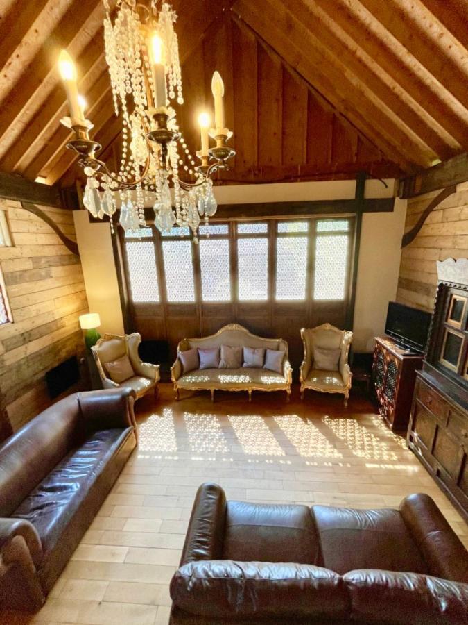 Hardham The Timber Barn South Downs West Sussex Sleeps 18ヴィラ エクステリア 写真