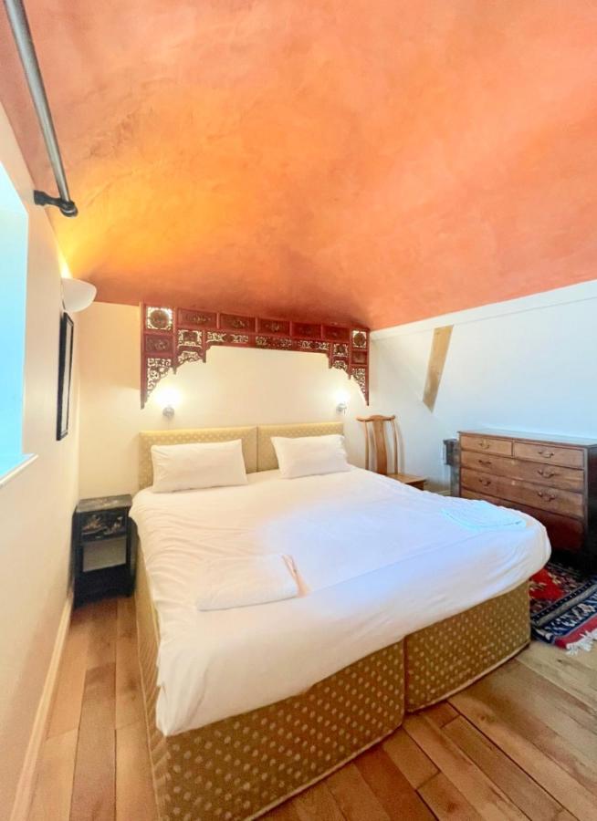 Hardham The Timber Barn South Downs West Sussex Sleeps 18ヴィラ エクステリア 写真